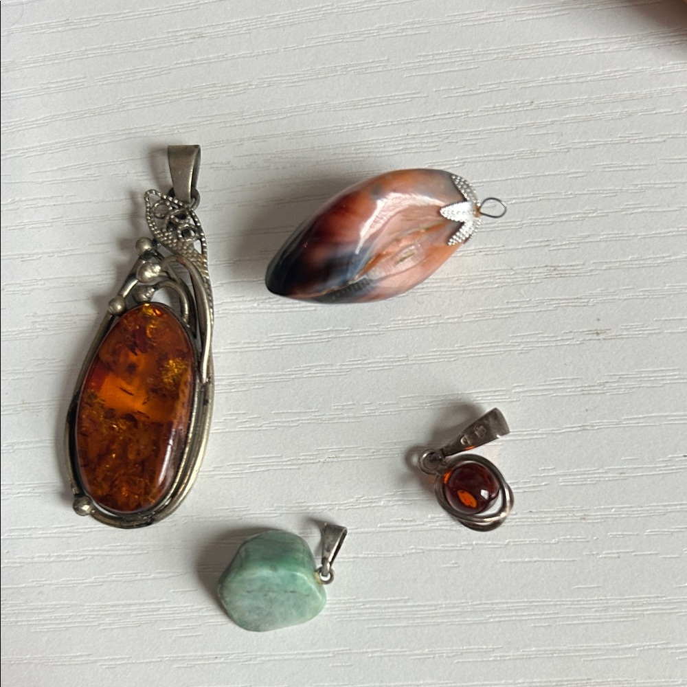 Elegant Amber and Gemstone Pendant Set